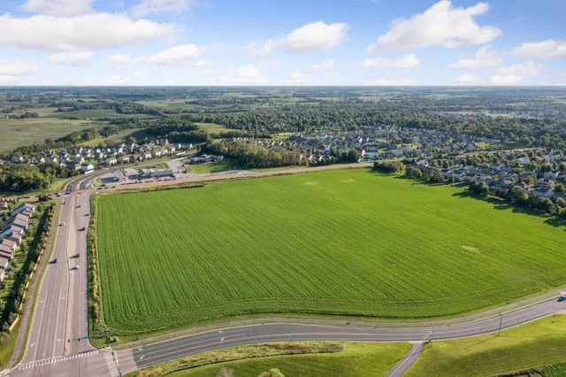 $20,217,000 | 700 10th Street, Waconia, MN 55387