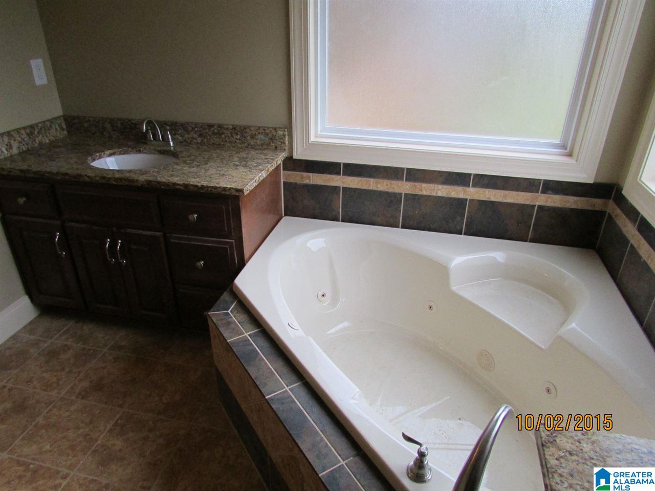 1105 Southwest Jacksons Way Jacksonville, AL 36265 - Photo 25 of 34