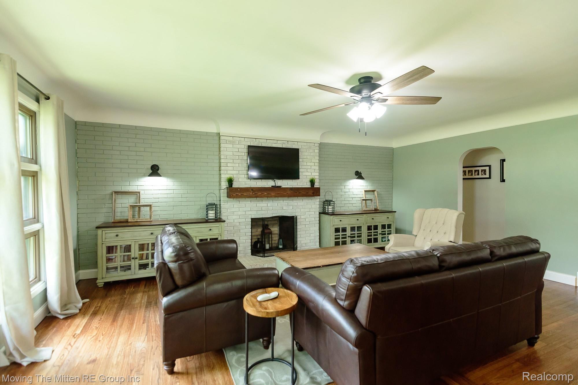 21983 Bell Road New Boston, MI 48164 - Photo 4 of 58 MTM_21983_bell-1.jpg