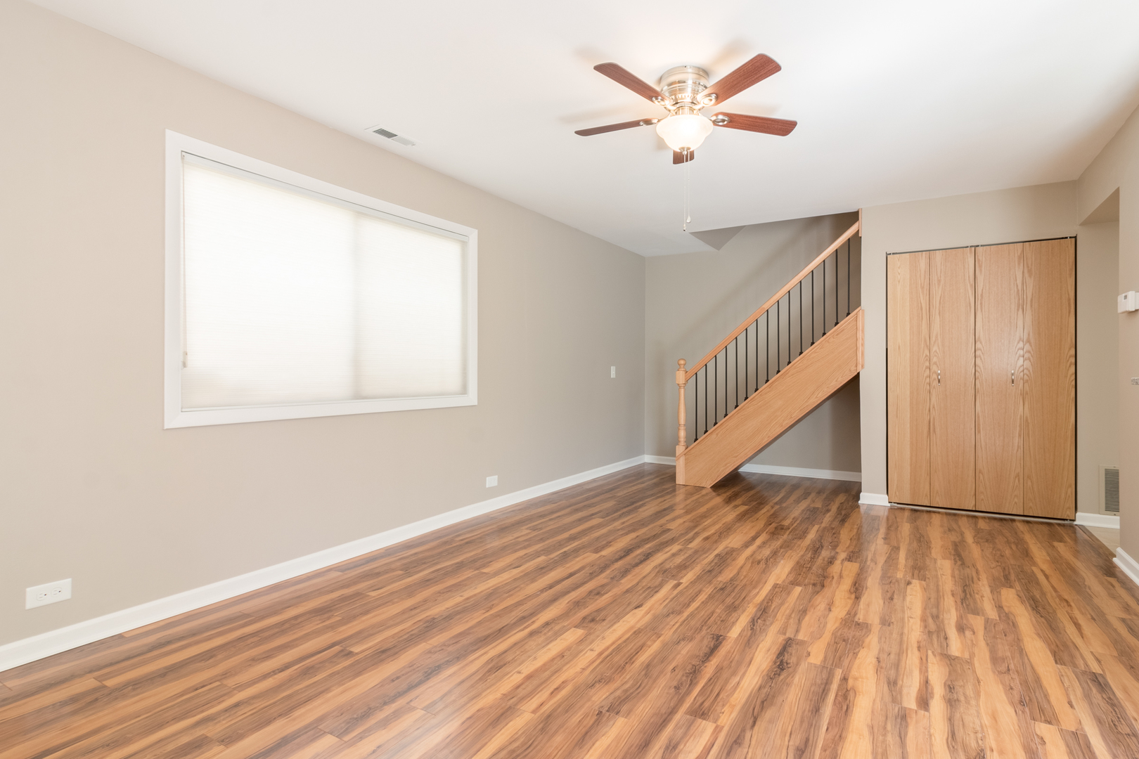 711 Sunfish Point Schaumburg, IL 60194 - Photo 5 of 20