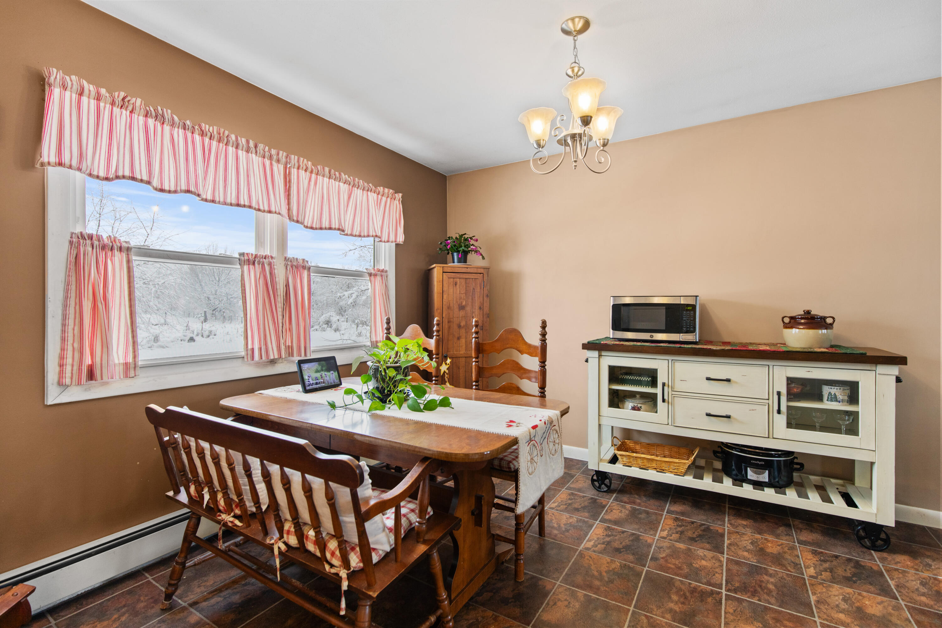 16 McLaughlin Circle Chelsea, ME 04330 - Photo 5 of 33 16McLaughlinCircleChelsea_15