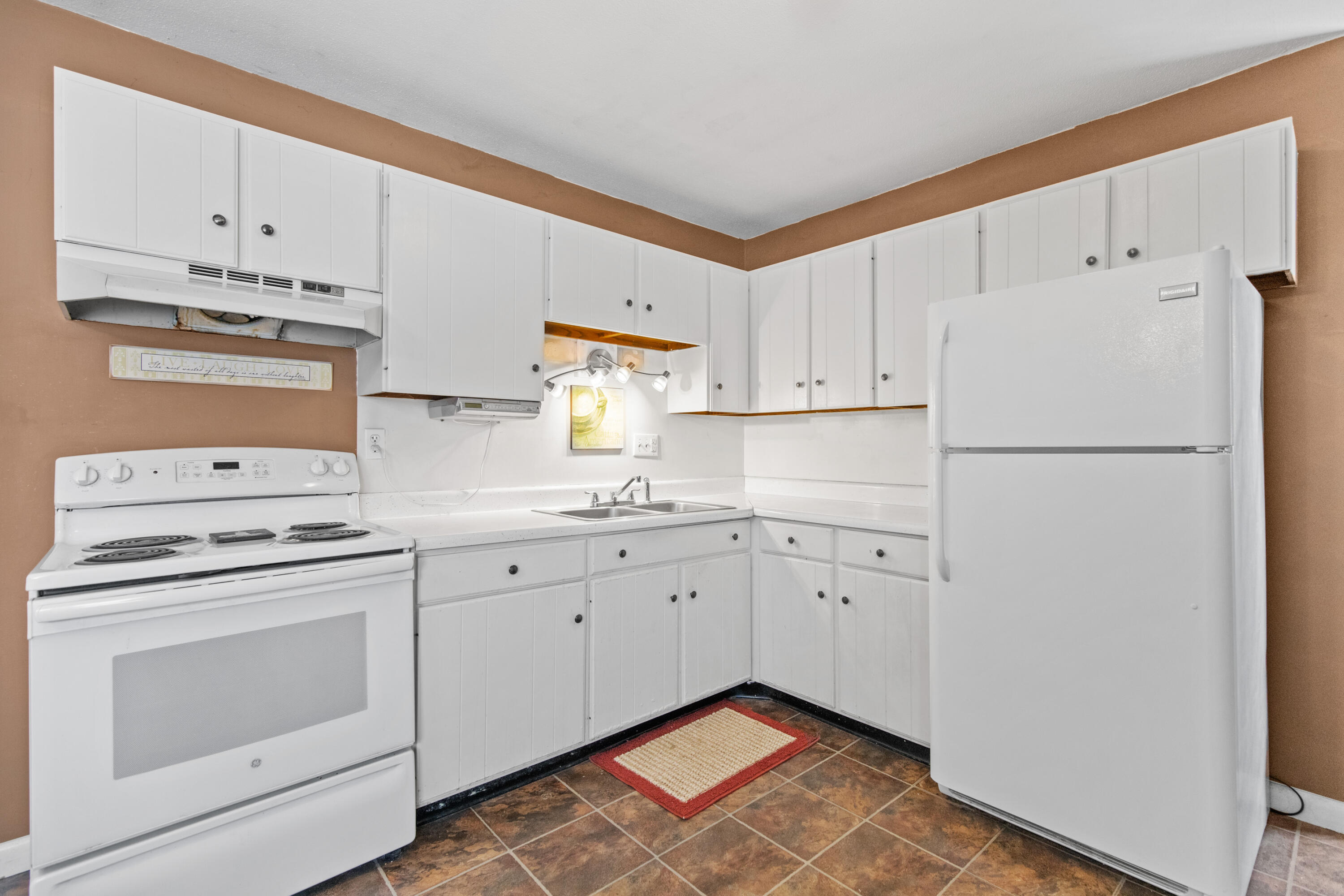 16 McLaughlin Circle Chelsea, ME 04330 - Photo 6 of 33 16McLaughlinCircleChelsea_16