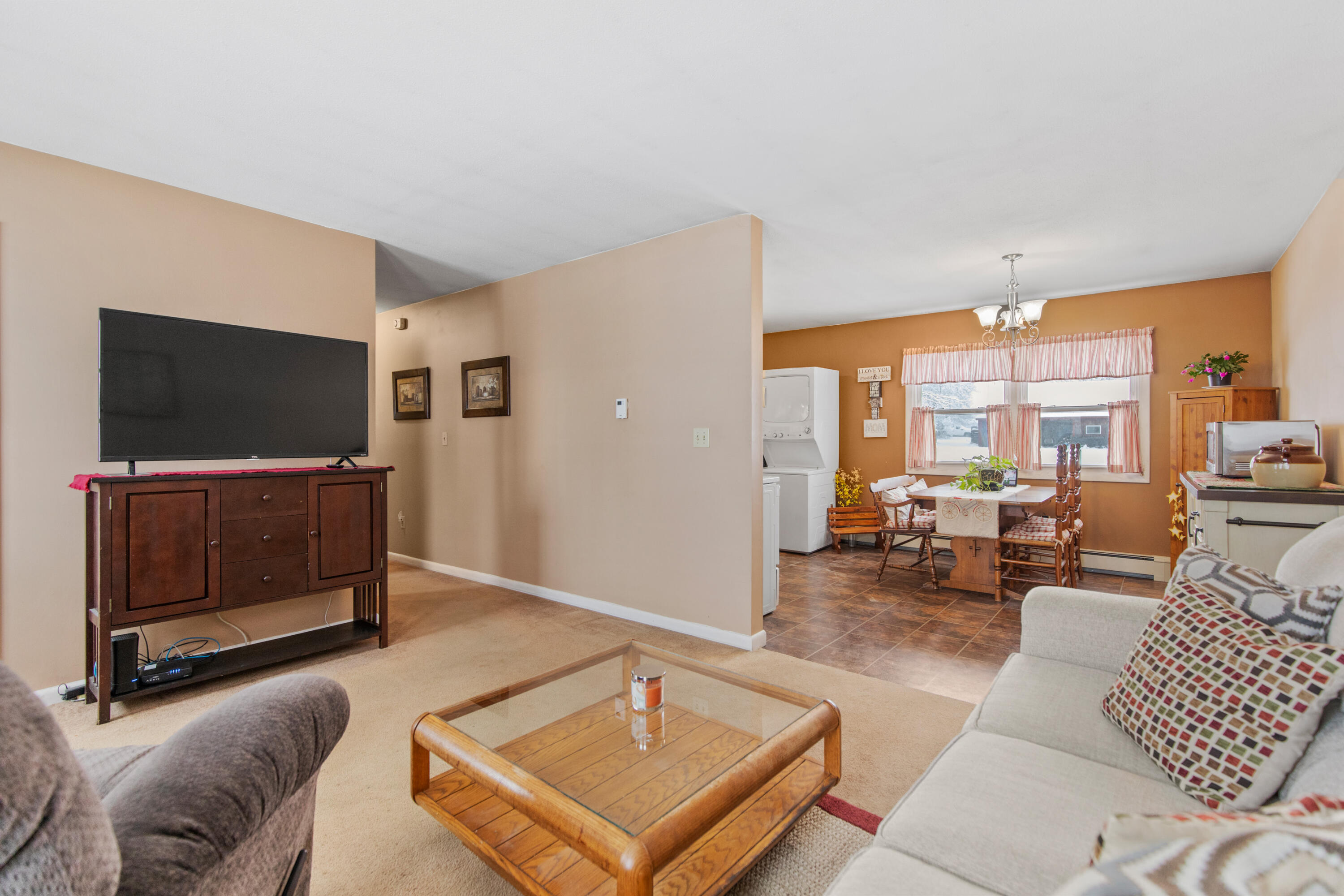 16 McLaughlin Circle Chelsea, ME 04330 - Photo 8 of 33 16McLaughlinCircleChelsea_12