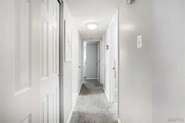 $134,000 | 4347 Chateau De Ville Drive, Unit G, St. Louis, MO 63129