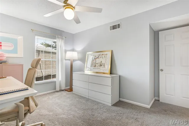 $139,900 | 4347 Chateau De Ville Drive, Unit G, St. Louis, MO 63129