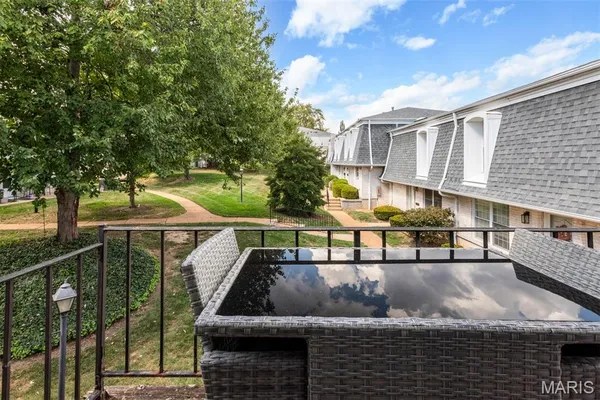 $134,000 | 4347 Chateau De Ville Drive, Unit G, St. Louis, MO 63129