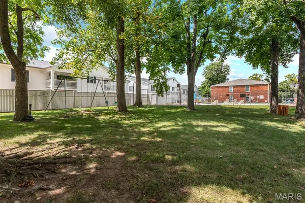 $134,000 | 4347 Chateau De Ville Drive, Unit G, St. Louis, MO 63129