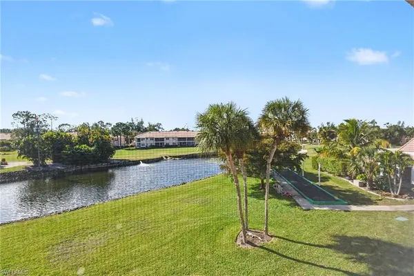 $1,500 | 200 Forest Lakes Boulevard, Unit 305, Naples, FL 34105