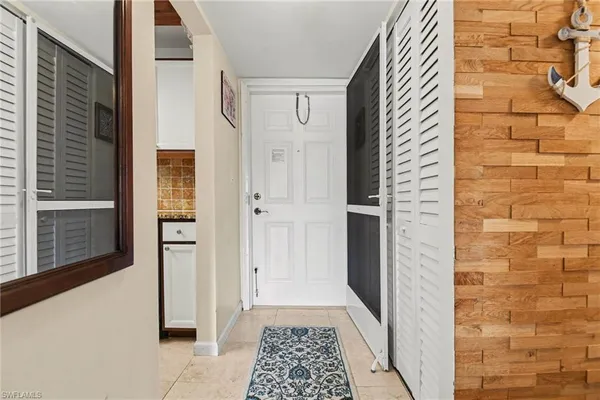 $1,500 | 200 Forest Lakes Boulevard, Unit 305, Naples, FL 34105