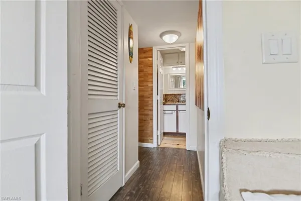 $1,500 | 200 Forest Lakes Boulevard, Unit 305, Naples, FL 34105