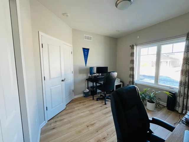 $3,395 | 1935 Mulberry Lane, Carver, MN 55315