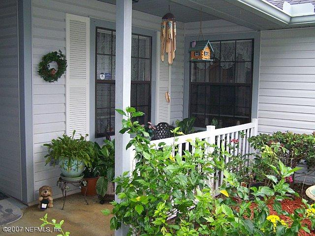 8433 Winter Berry Road Jacksonville, FL 32210 - Photo 2 of 14 Front Porch