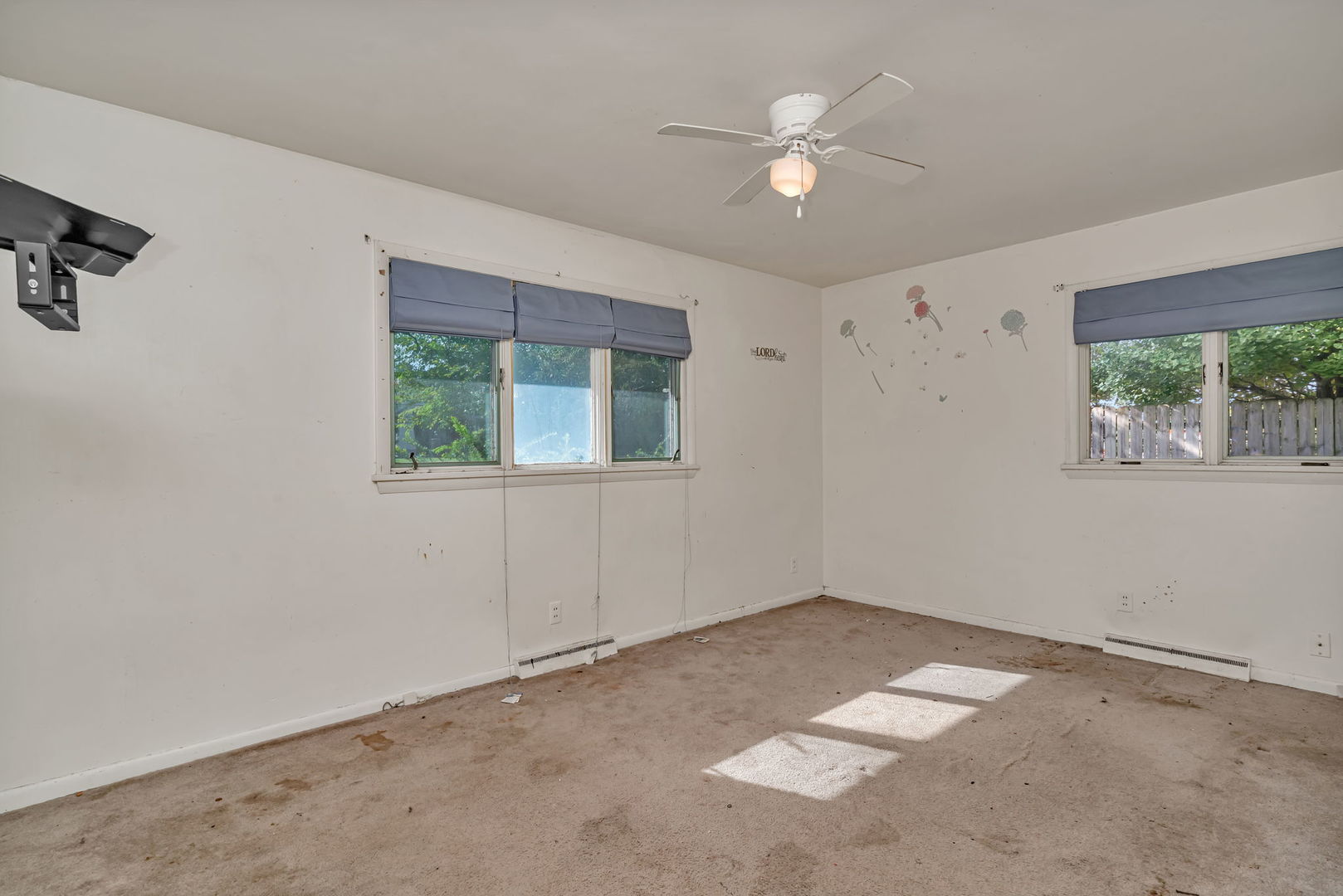 1108 East 9th Street Lockport, IL 60441 - Photo 11 of 22 a view of an empty room with a window