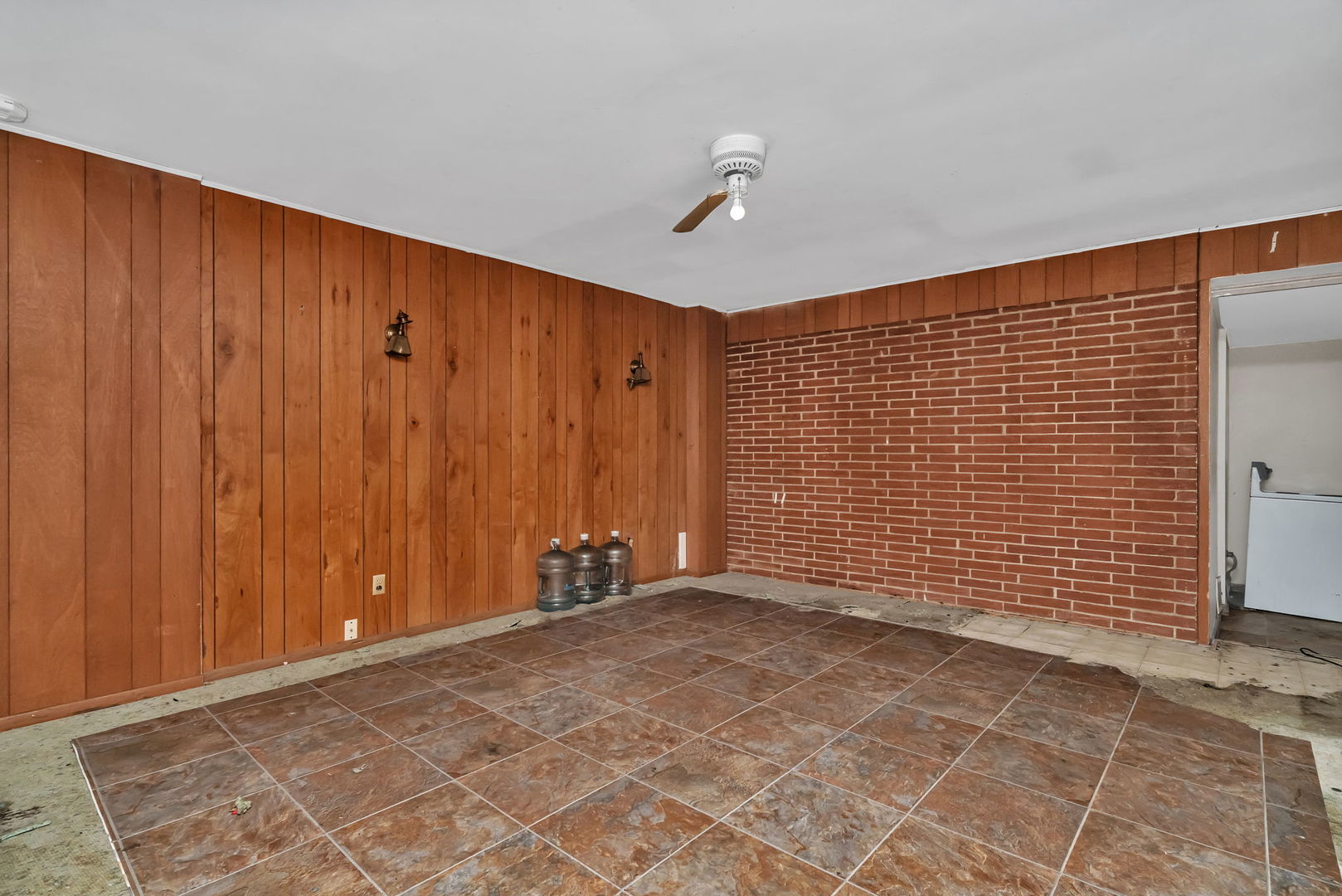 1108 East 9th Street Lockport, IL 60441 - Photo 14 of 22 a view of an empty room with a window