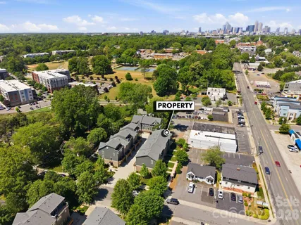 $535,000 | 1221 Queen Lyon Court, Charlotte, NC 28205