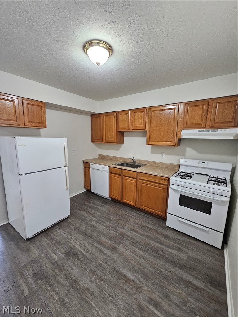 111 East Sprague Road Seven Hills, OH 44131 - Photo 4 of 12