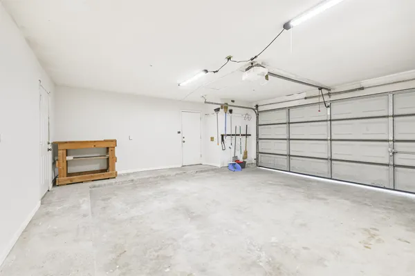 $2,500 | 12415 Pantano Drive, Houston, TX 77065