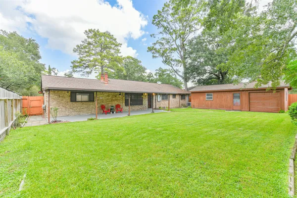 $2,500 | 12415 Pantano Drive, Houston, TX 77065