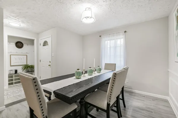 $2,500 | 12415 Pantano Drive, Houston, TX 77065