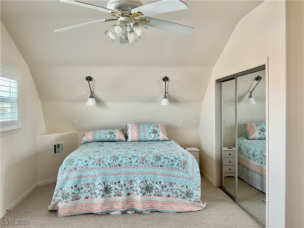 5261 East Kellogg Road Pahrump, NV 89061 - Photo 23 of 28 Owner' suite with access to the front balcony