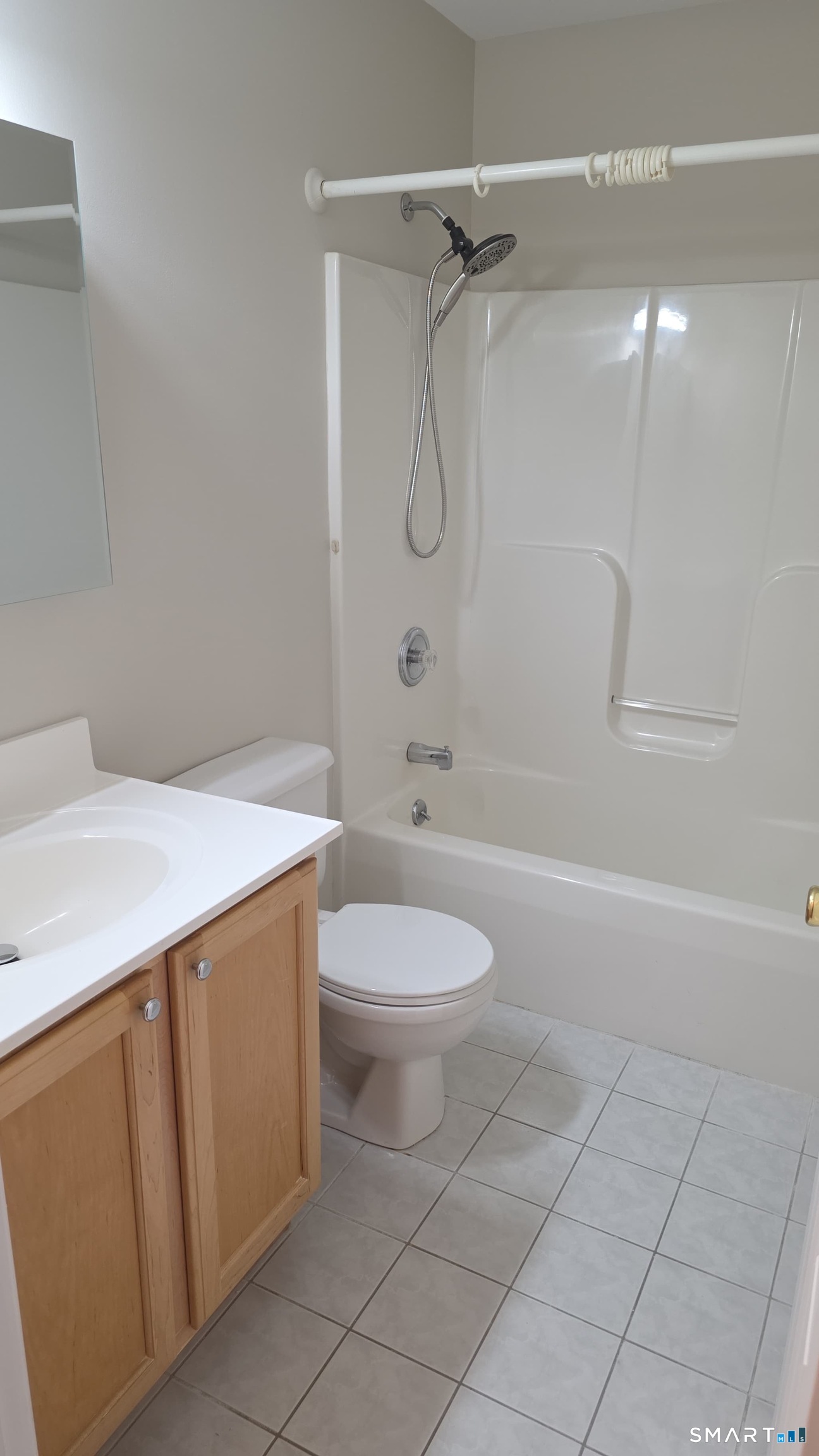 39 Coram Road, Unit 15 Shelton, CT 06484 - Photo 6 of 11 Gallery Image 6