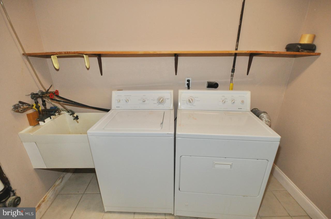 23 Regent Road Cherry Hill, NJ 08003 - Photo 14 of 47