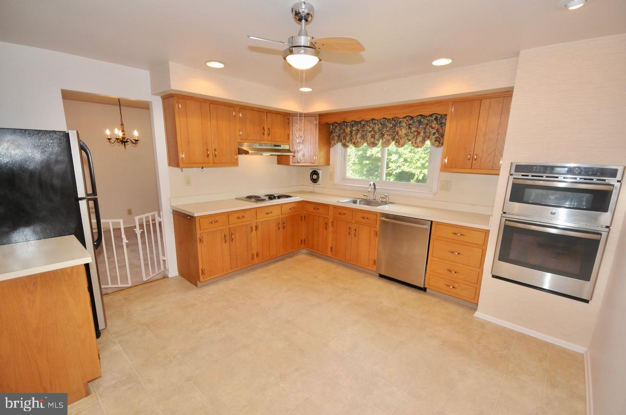 23 Regent Road Cherry Hill, NJ 08003 - Photo 22 of 47