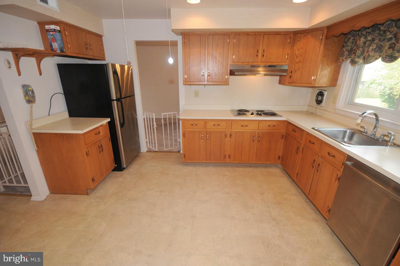 23 Regent Road Cherry Hill, NJ 08003 - Photo 23 of 47