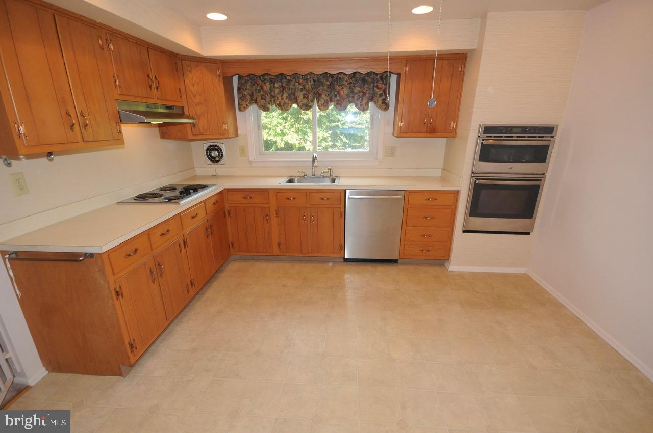 23 Regent Road Cherry Hill, NJ 08003 - Photo 24 of 47