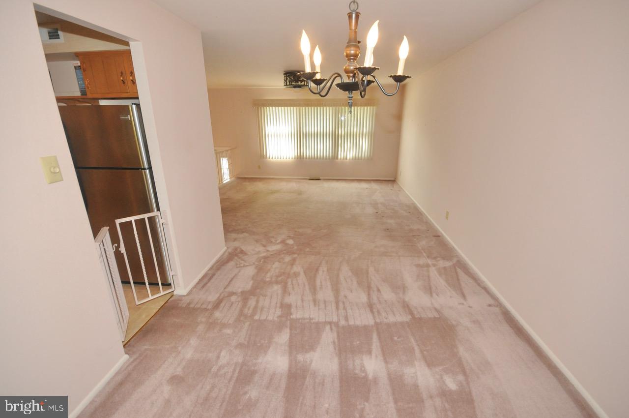 23 Regent Road Cherry Hill, NJ 08003 - Photo 4 of 47