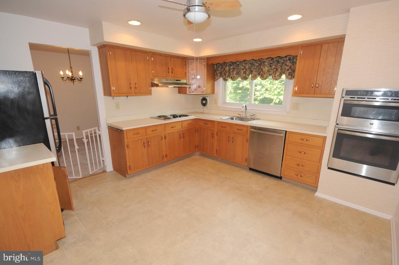 23 Regent Road Cherry Hill, NJ 08003 - Photo 5 of 47