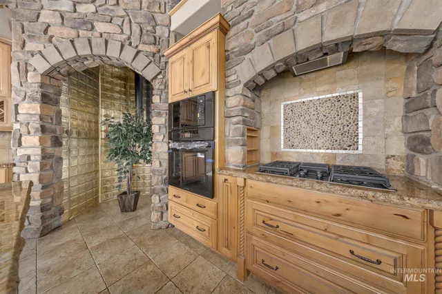 $1,849,500 | 4920 Highway 72, New Plymouth, ID 83655