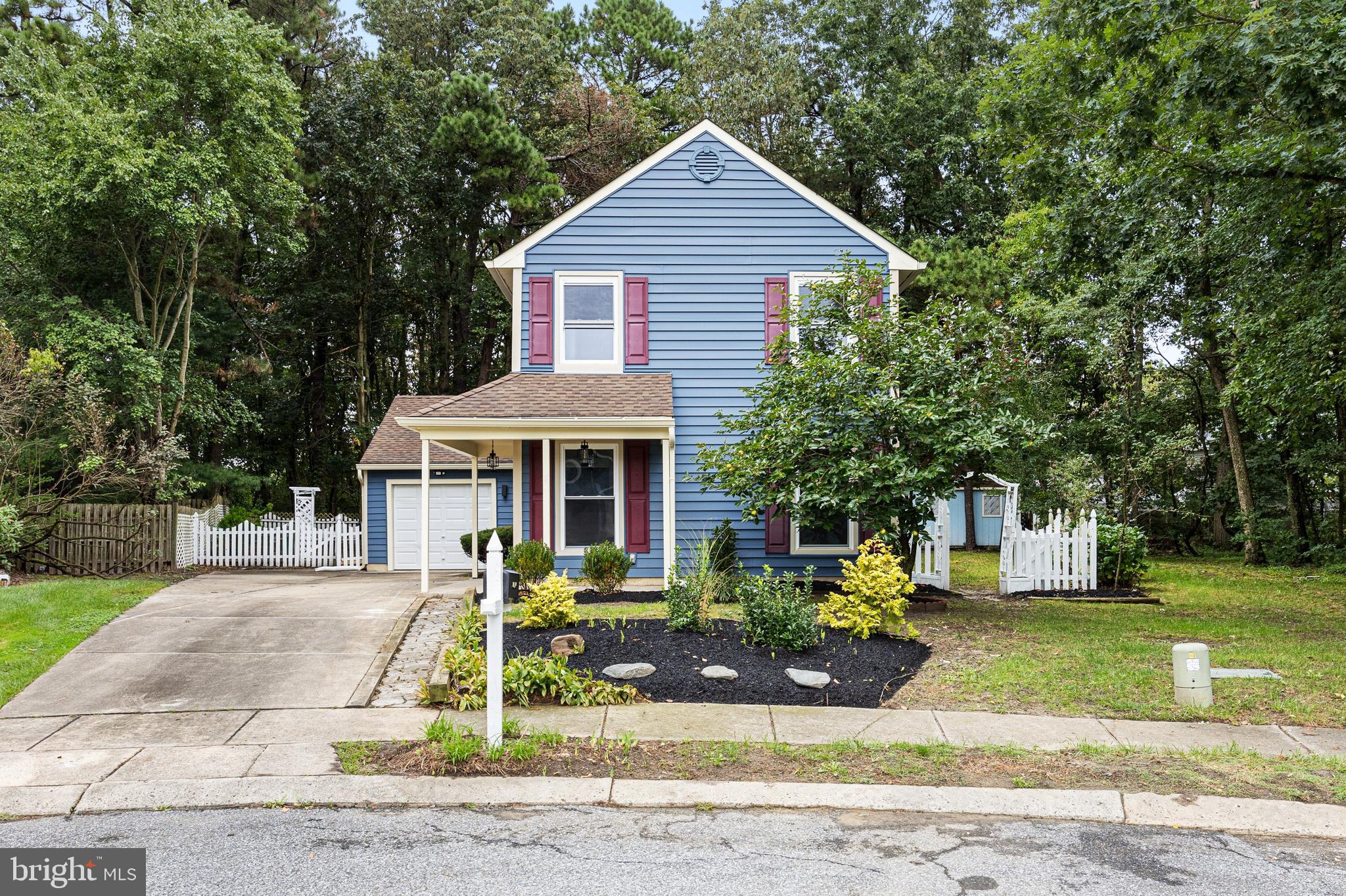 Exceptional Curb Appeal - Court location