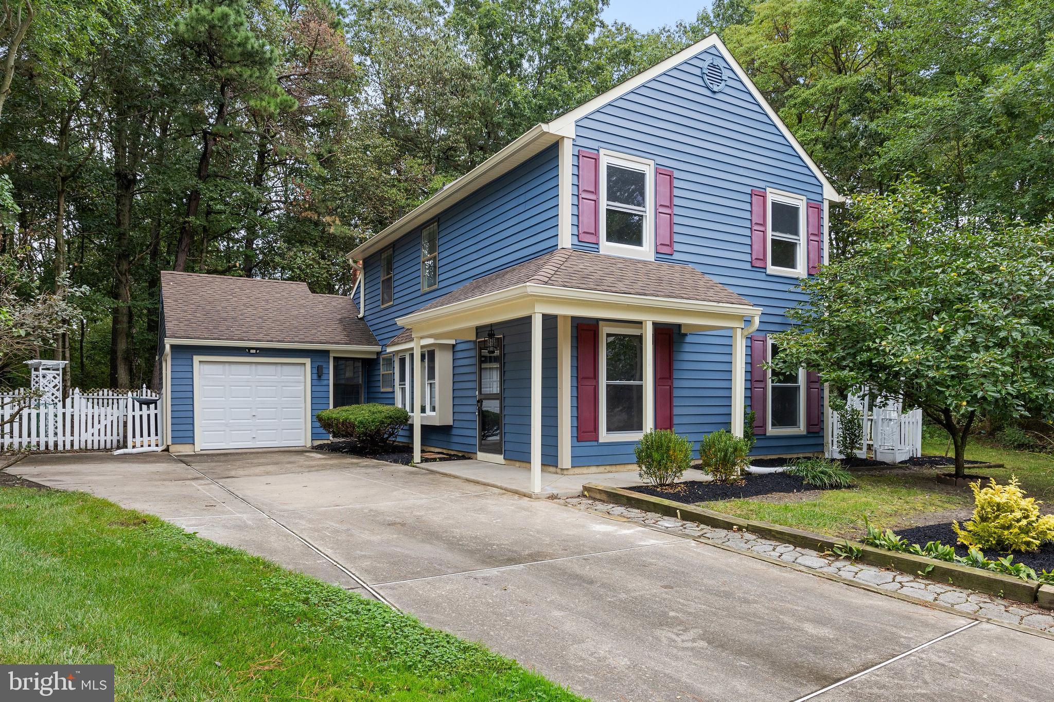 13 Hunter Court Atco, NJ 08004 - Photo 2 of 36 Large driveway accommodates approx 5 cars