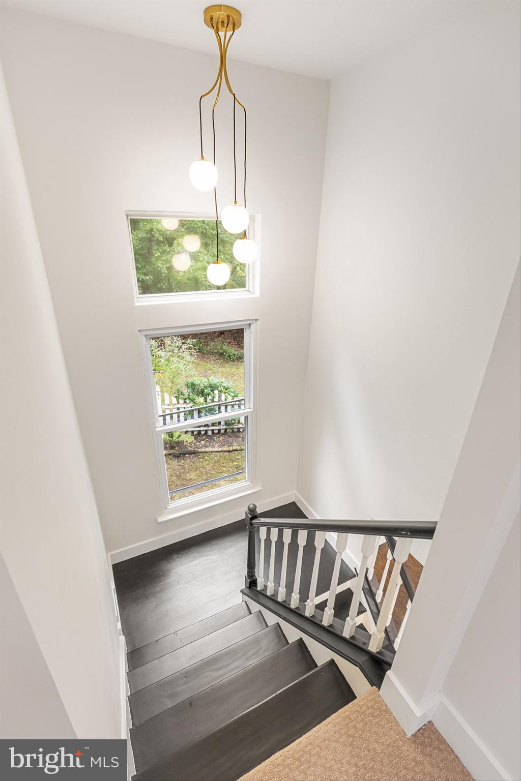13 Hunter Court Atco, NJ 08004 - Photo 25 of 36 Stairs to second floor - light fixture included