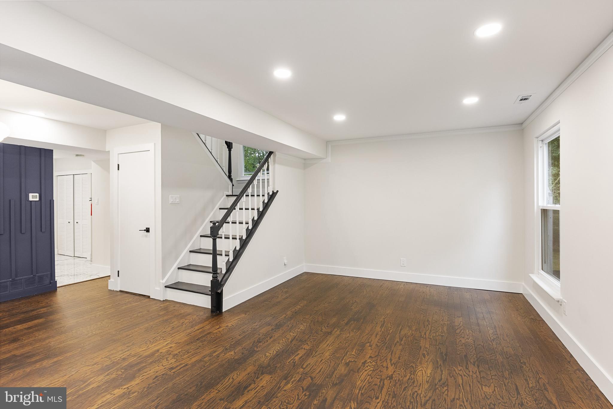 13 Hunter Court Atco, NJ 08004 - Photo 6 of 36 Abundant recessed lighting