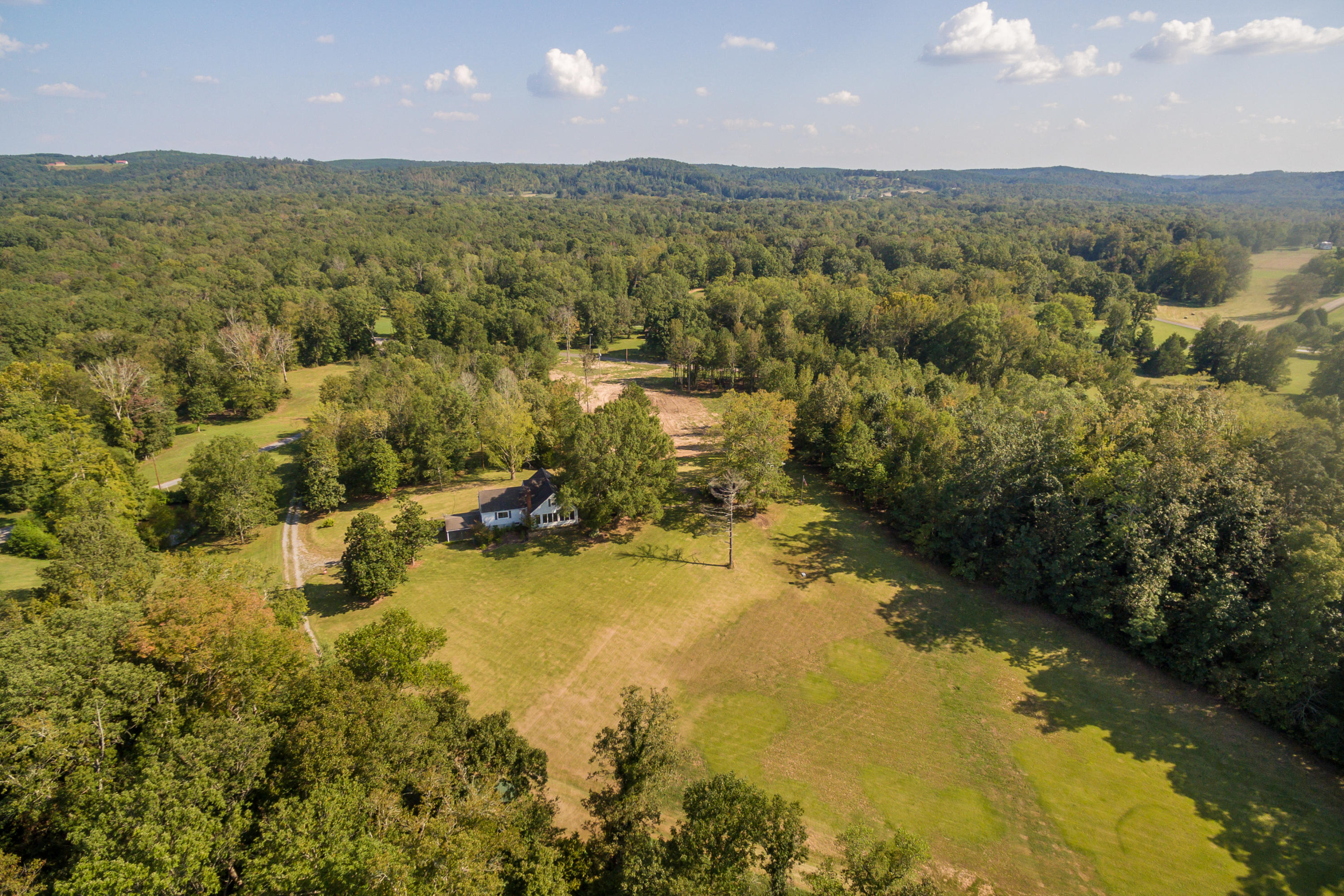 275 Russell Lane Decatur, TN 37322 - Photo 5 of 34 275_Russell_Ln_07