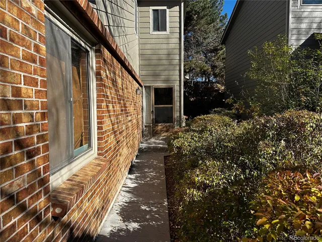 a view of a pathway of a house