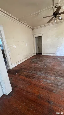 $39,900 | 1815 West 3rd Street, Davenport, IA 52802