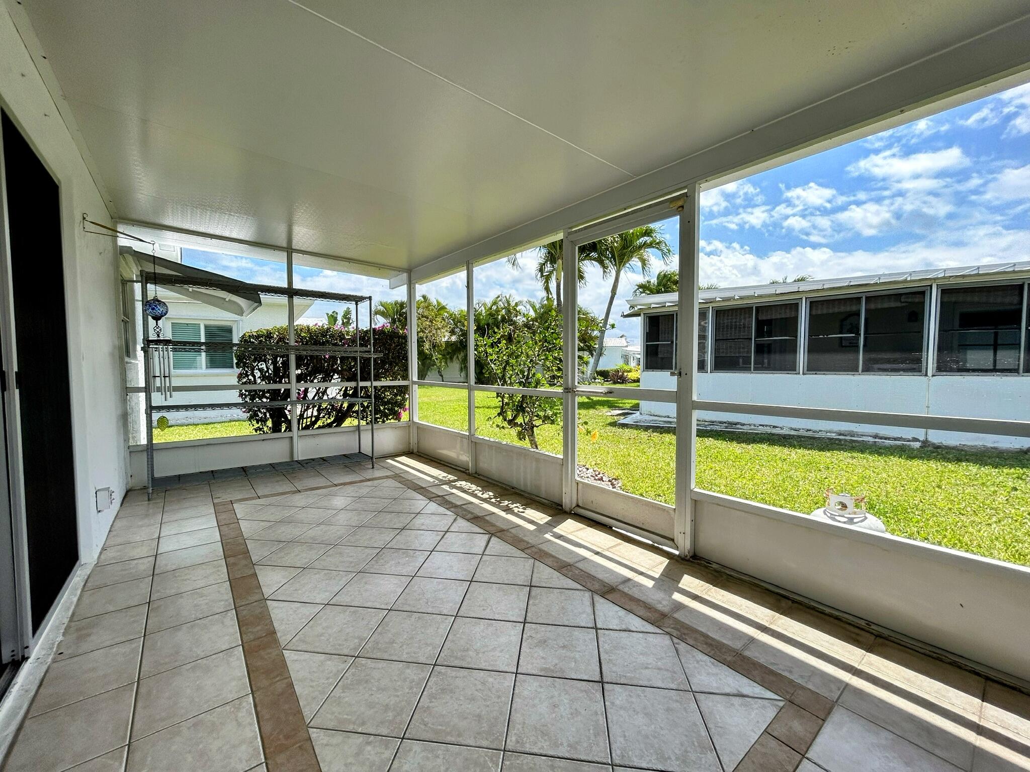 1900 Southwest Roma Way Boynton Beach, FL 33426 - Photo 27 of 33 BACK LANAI