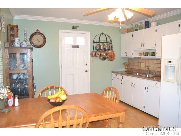 60 Cub Road Asheville, NC 28806 - Photo 5 of 20 Gallery Image 5