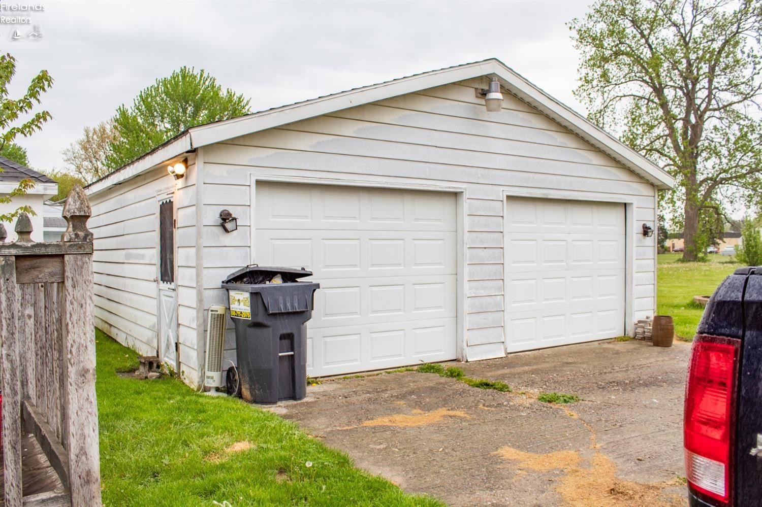 627 Everett Road Fremont, OH 43420 - Photo 2 of 18 Gallery Image 2
