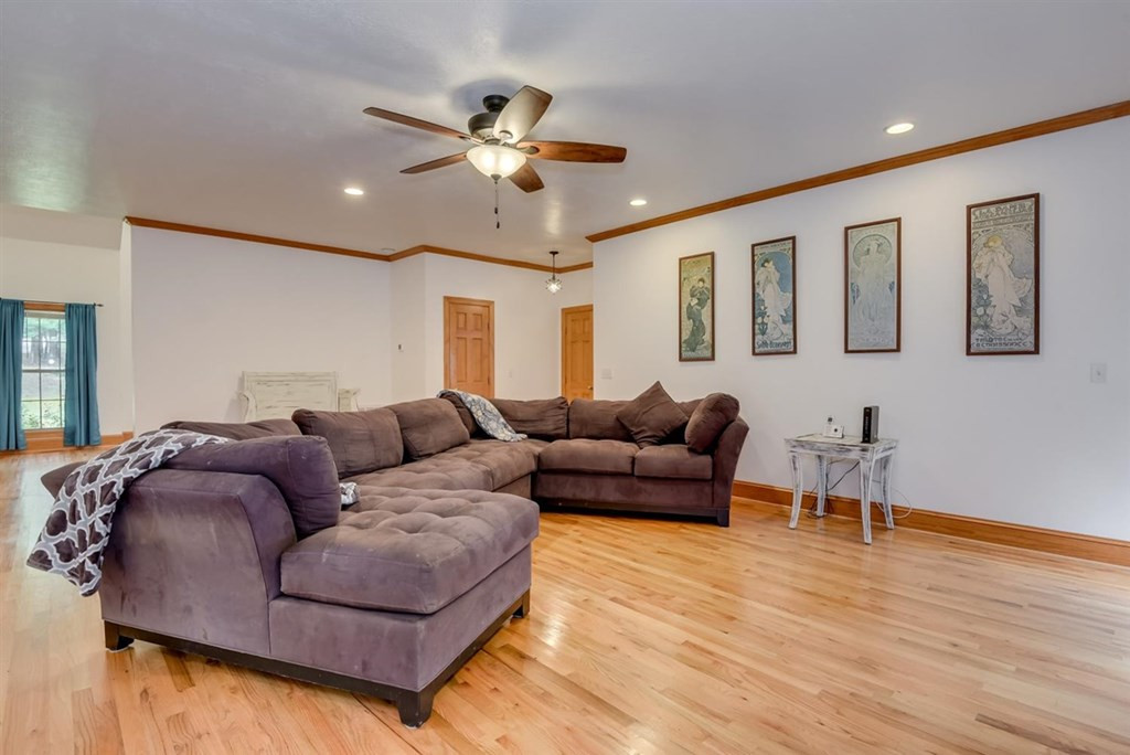 2570 Louisville Road Appling, GA 30802 - Photo 8 of 48