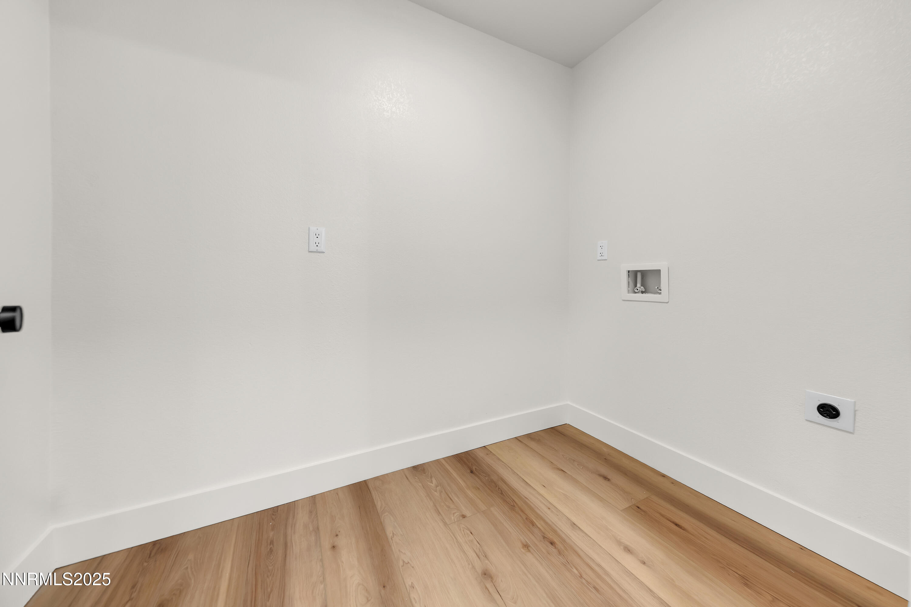 650 John Fremont Drive Reno, NV 89509 - Photo 33 of 37 a view of an empty room