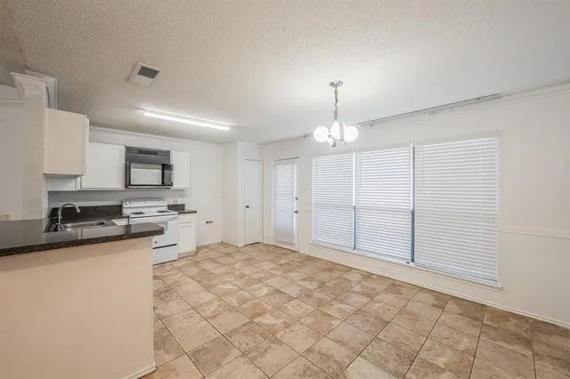 $1,795 | 808 Blessing Creek Drive, Euless, TX 76039