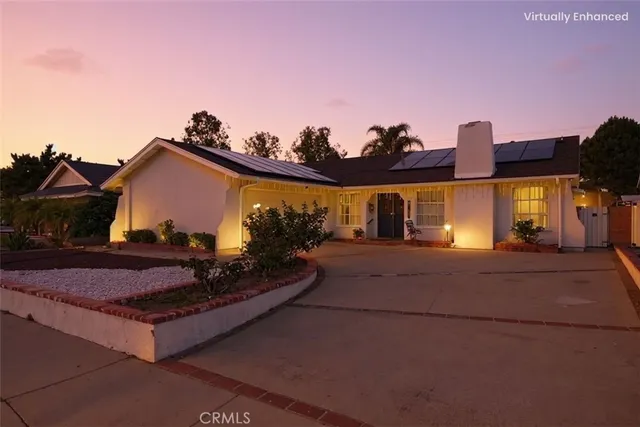 $829,900 | 27828 Parkvale Drive, Saugus, CA 91350