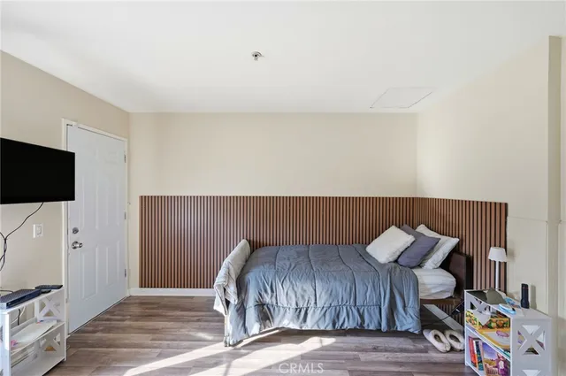 $829,900 | 27828 Parkvale Drive, Saugus, CA 91350