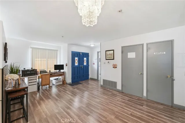 $829,900 | 27828 Parkvale Drive, Saugus, CA 91350