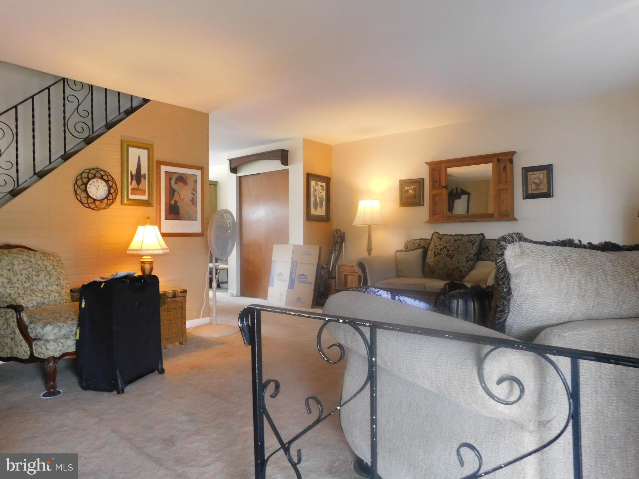 12807 Dunks Ferry Road Philadelphia, PA 19154 - Photo 2 of 25 View from front entry door