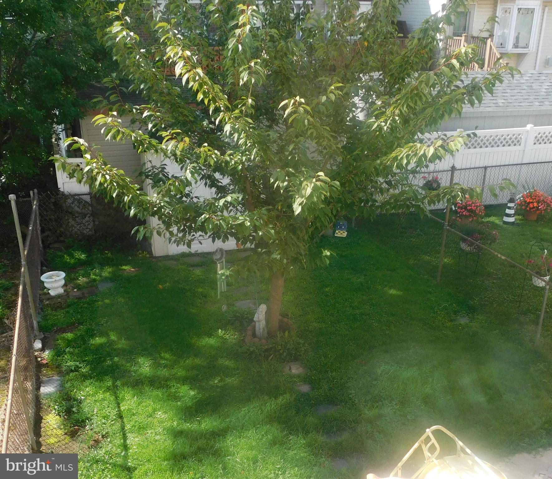 12807 Dunks Ferry Road Philadelphia, PA 19154 - Photo 11 of 25 View of back yard from Kitchen window
